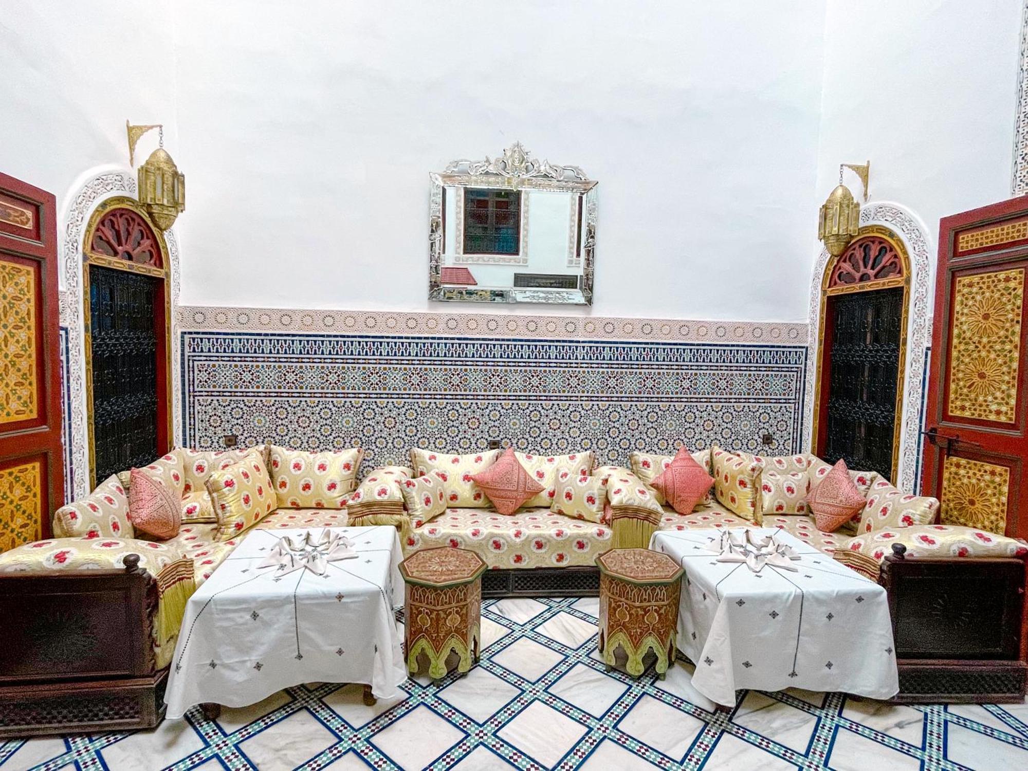 Riad Dar El Ouedghiri Фес Екстер'єр фото